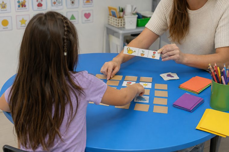Percepción visual con palitos de colores